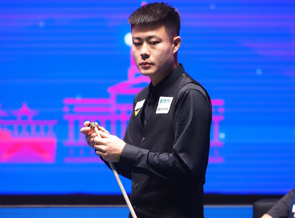 足球界引起 足球界引起