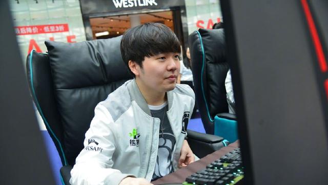 赛季数据亮 赛季数据亮