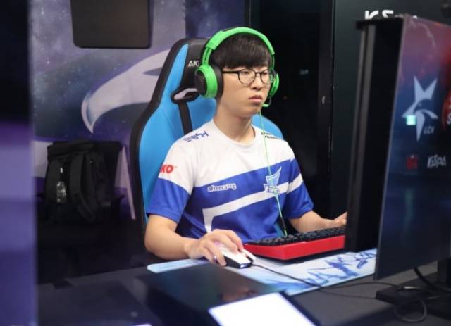 技术犯规 技术犯规